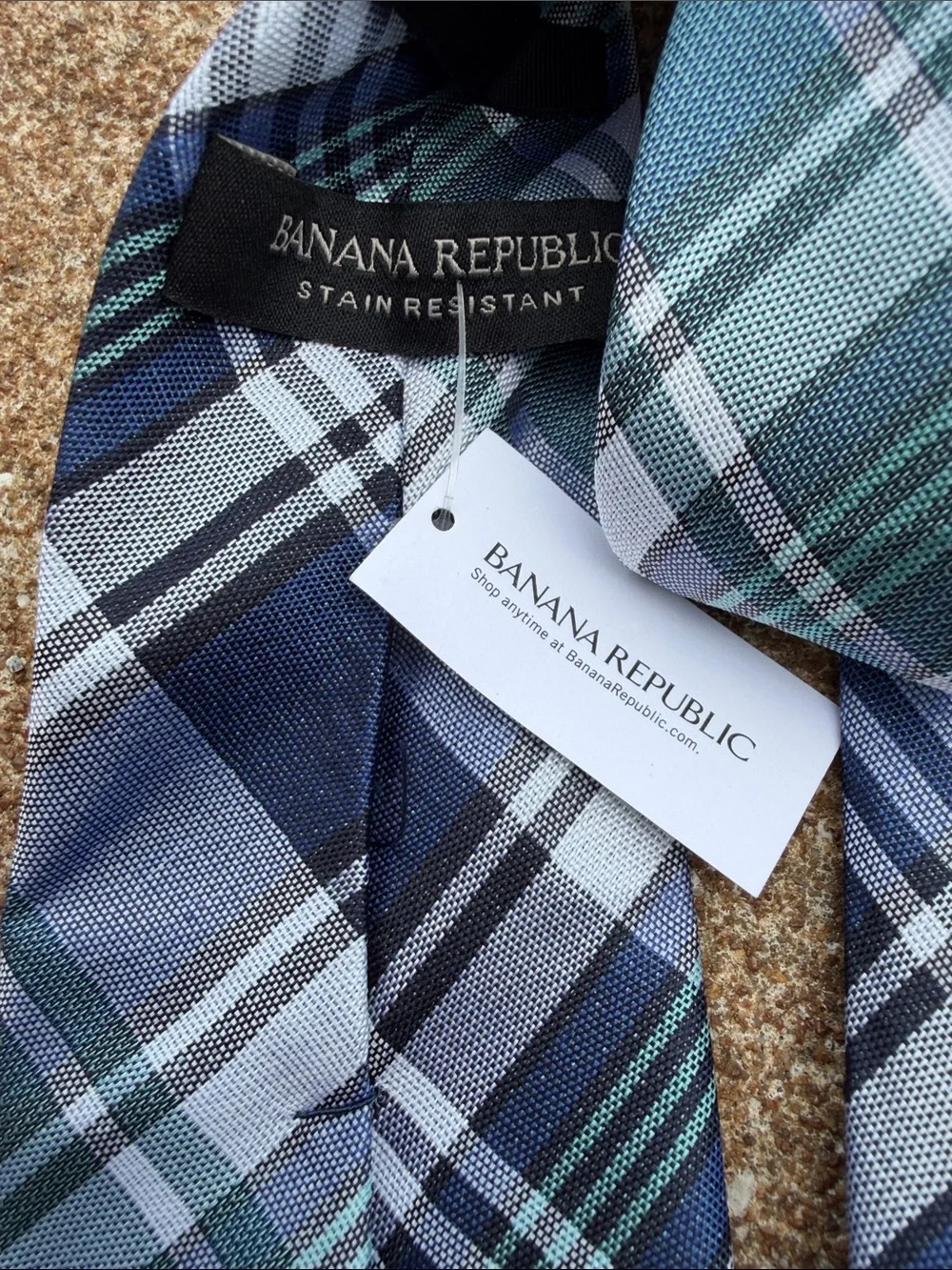 Banana Republic Blue, Green and White Plaid Men's Tie. NWT